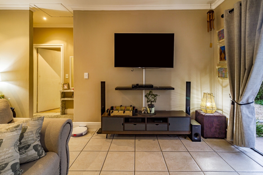 3 Bedroom Property for Sale in Heritage Park Western Cape